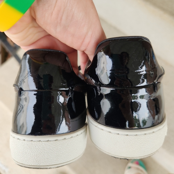 Luxury Monogram Canvas Sneakers Tennis Shoes - Picture 5 of 9